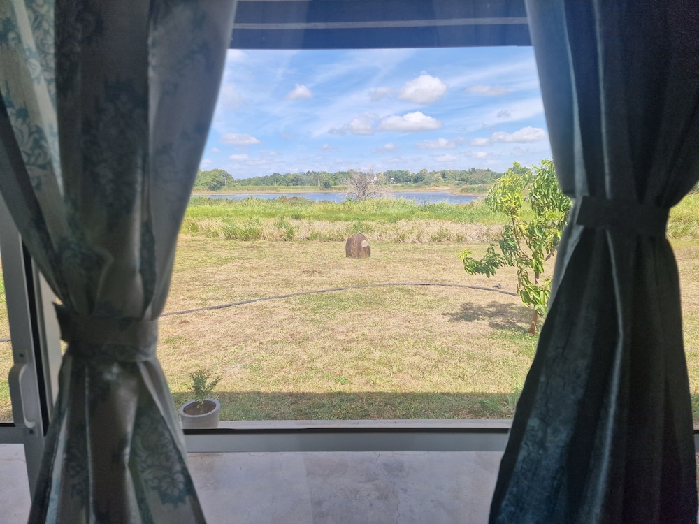 Rho Sigiriya 44/47