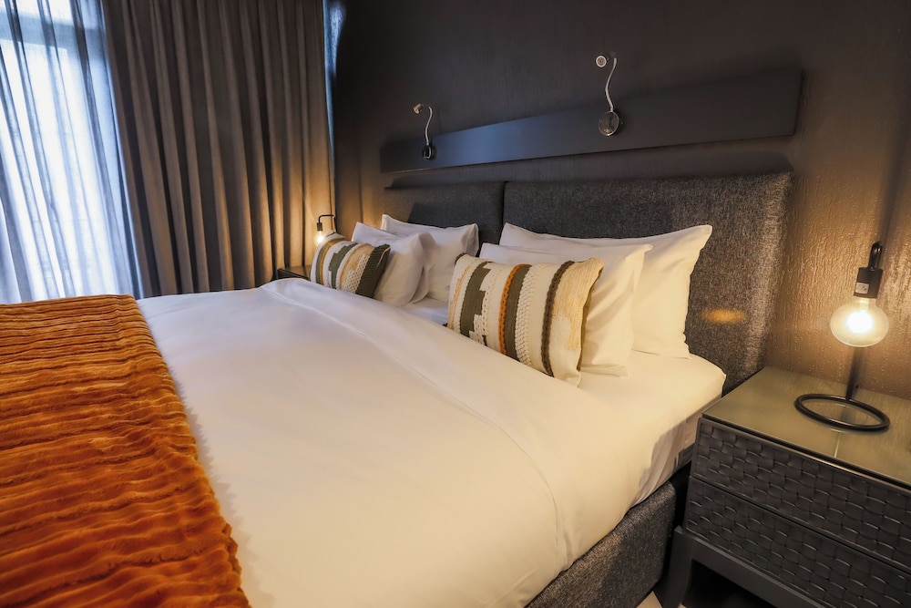Atlantic Affair Boutique Hotel 33/68