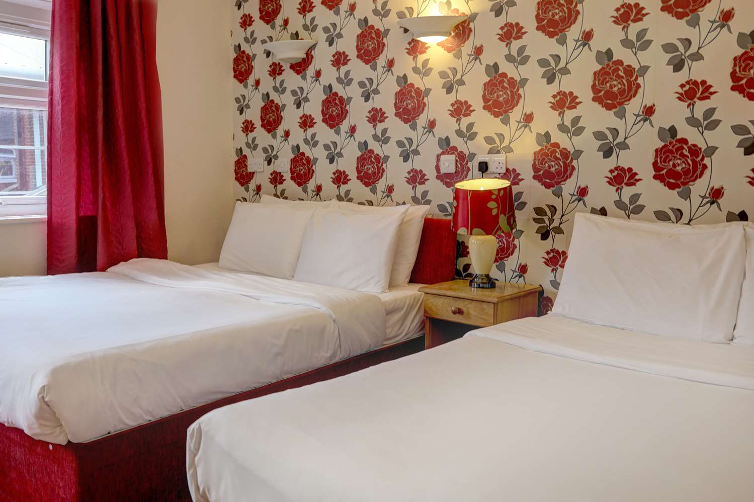 Baylis House Hotel 4/22