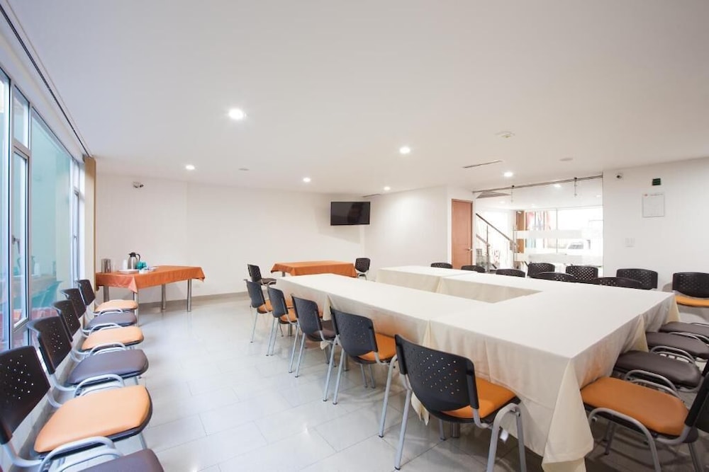 Hotel Bogota Castellana 100 39/47