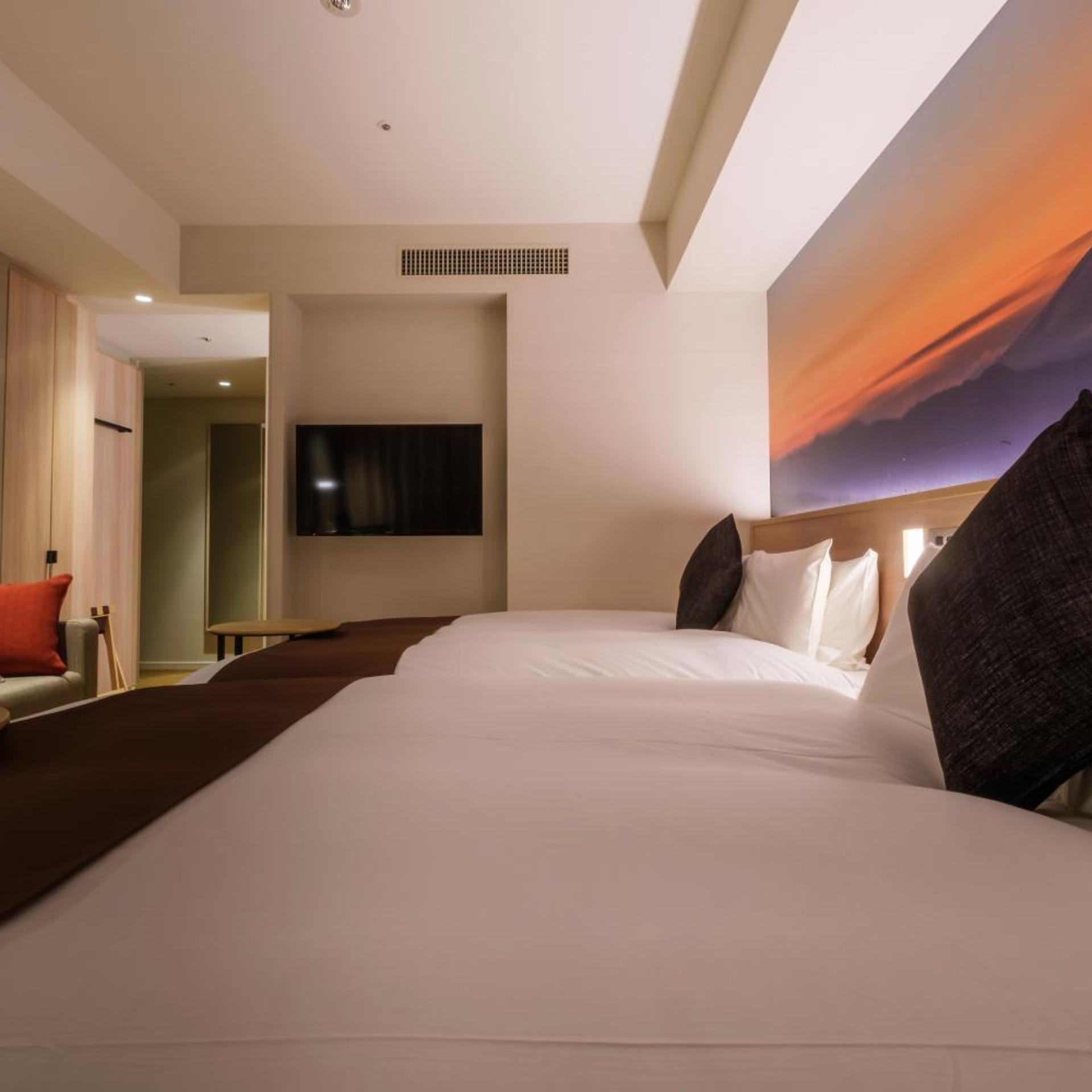 Standard, Quadruple, HOTEL JAL CITY HANEDA TOKYO WEST WING 2/10