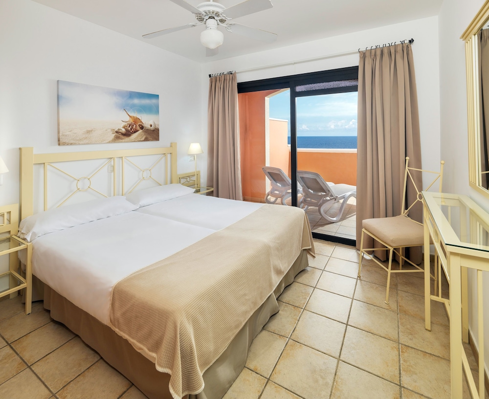 Sol Sun Beach Apartments 11/60