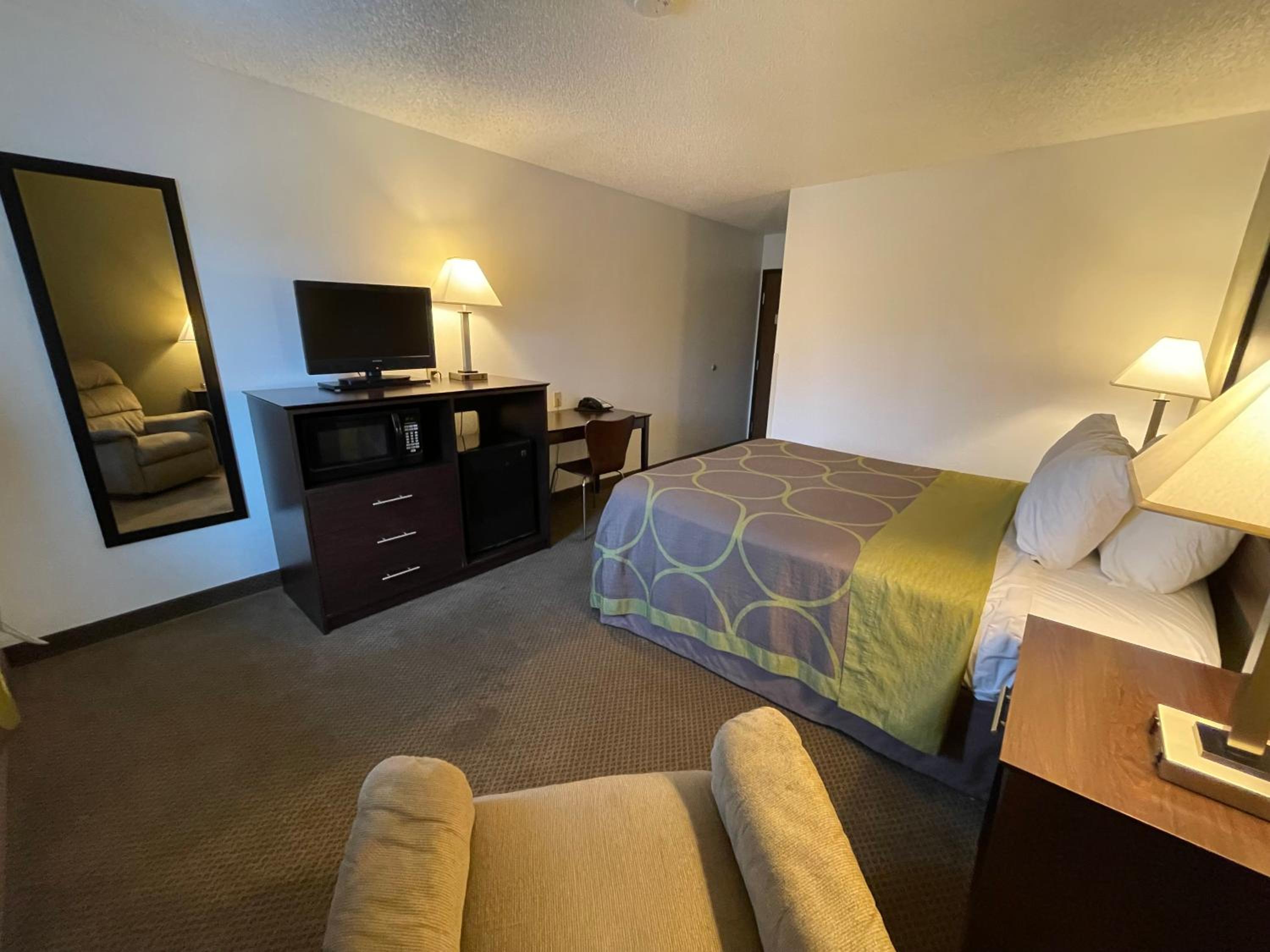 Studio 1 Hotel and Extended Stay Missoula 16/38