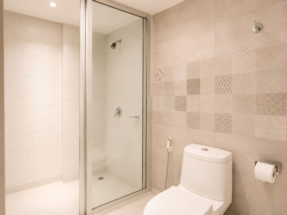 Swana Bangkok Hotel 68/72