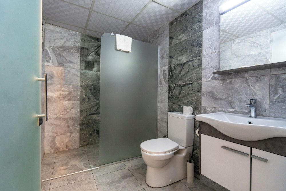 Piyes Otel 46/46