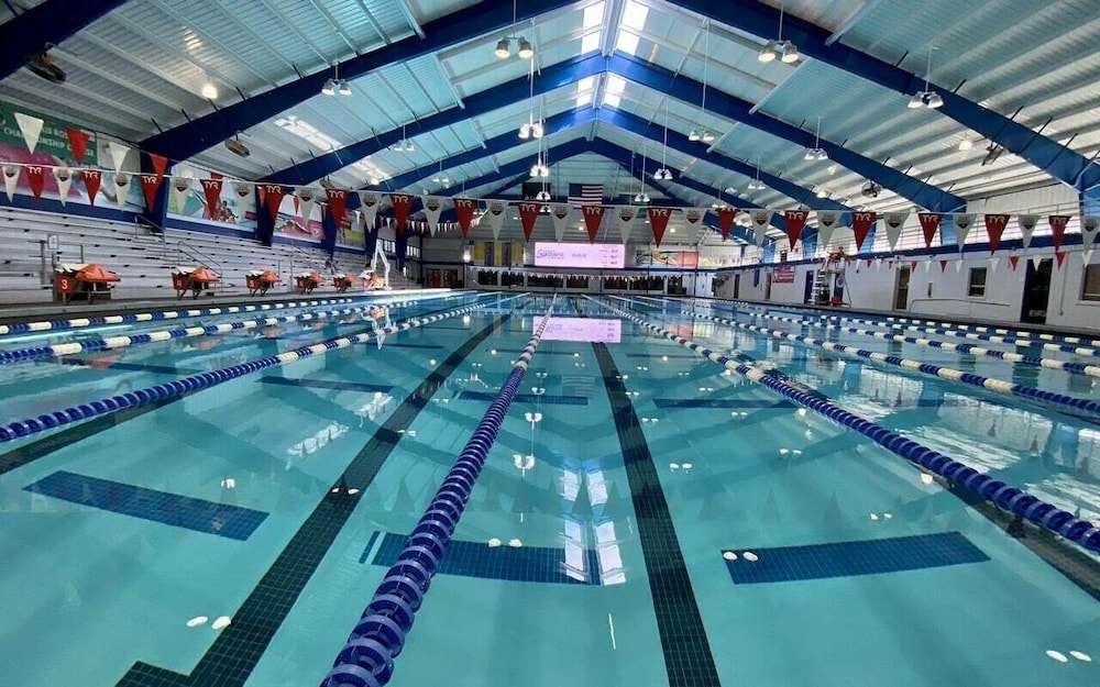 swimming pool spa