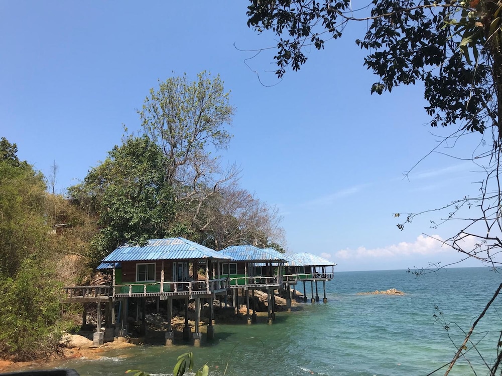 Koh Chang Resort Ranong 45/50