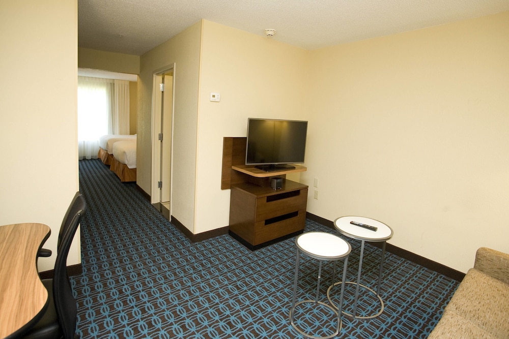 Fairfield Inn Suites By Marriott Chesapeake Suffolk 33/52