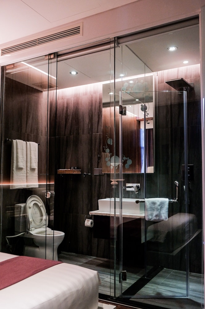 Signature Boutique Hotel 49/50