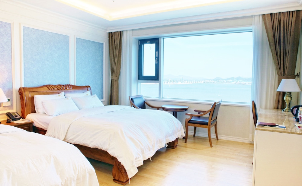 Fontana Beach Hotel 20/61