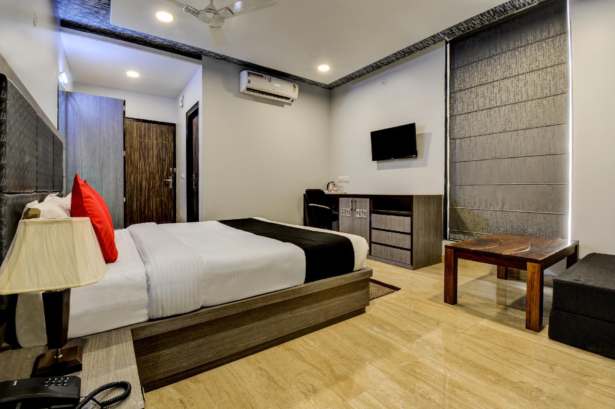 Capital O 22318 Htl Grand Anshul 18/21