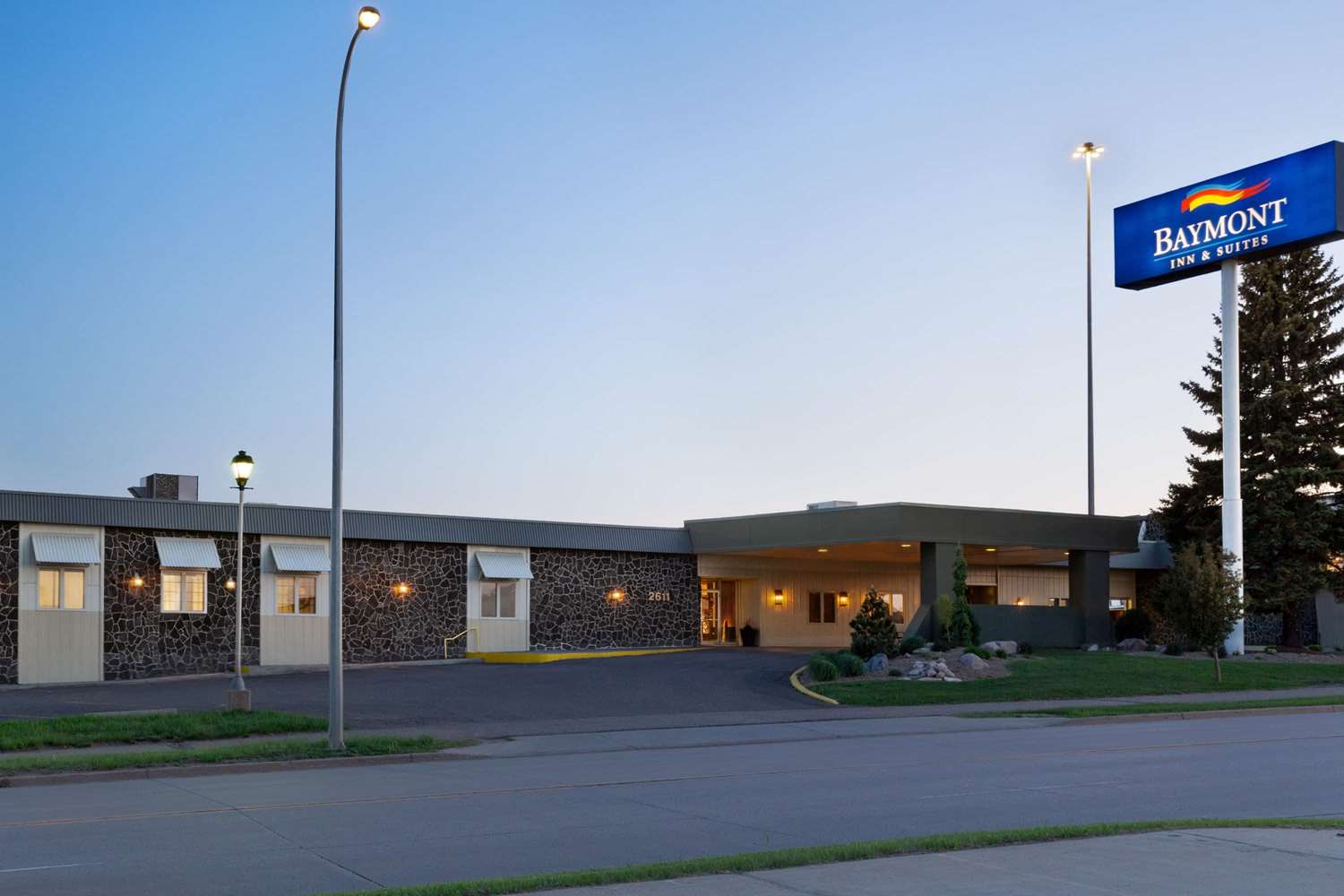 Baymont by Wyndham Mandan Bismarck Area 2/36