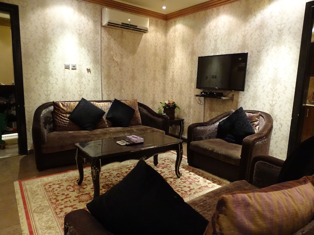 كومفورت إن تعاون(Comfort Inn Taawn) 37/53