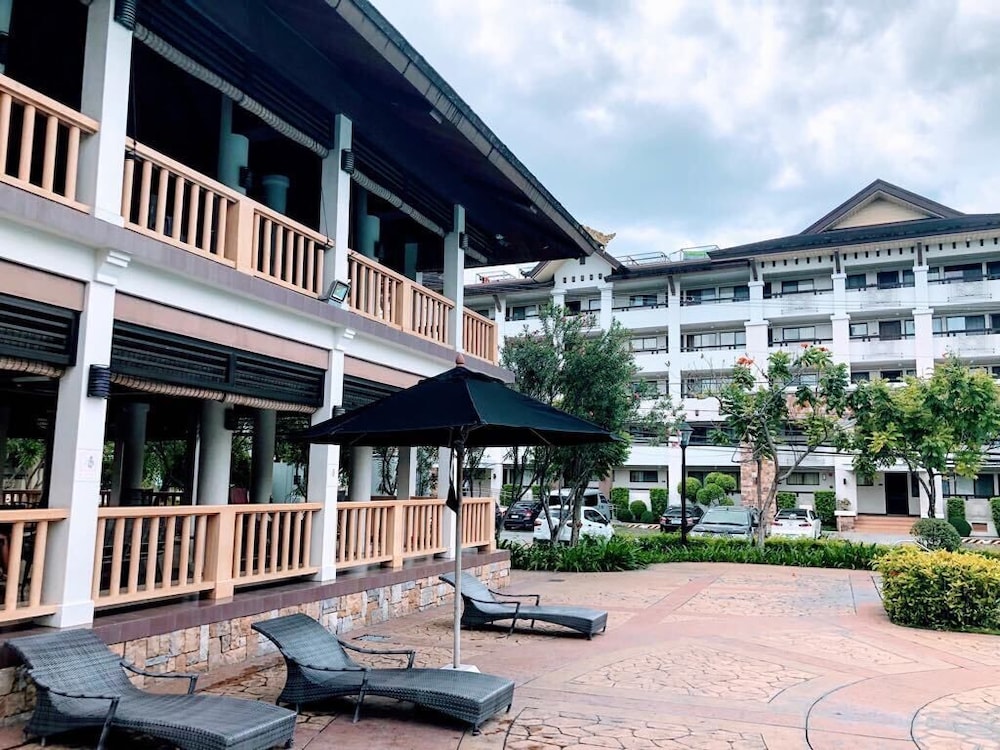 1 Bedroom Deluxe Condo At Apartelle D' Oasis 11/50
