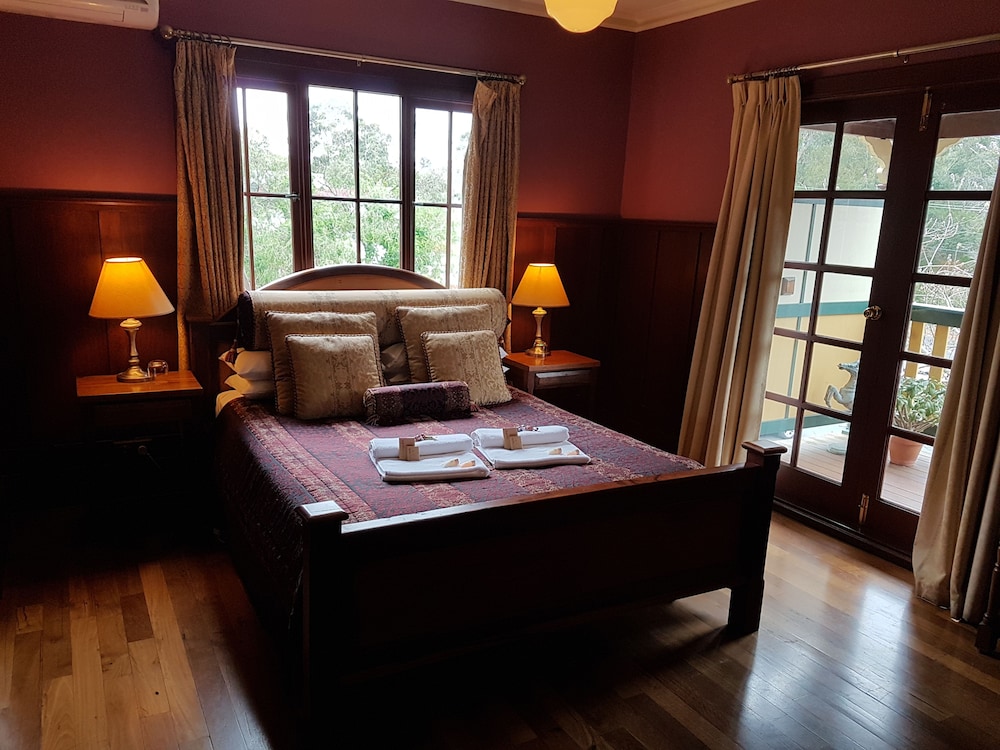 Bridgefield Guest House 14/50