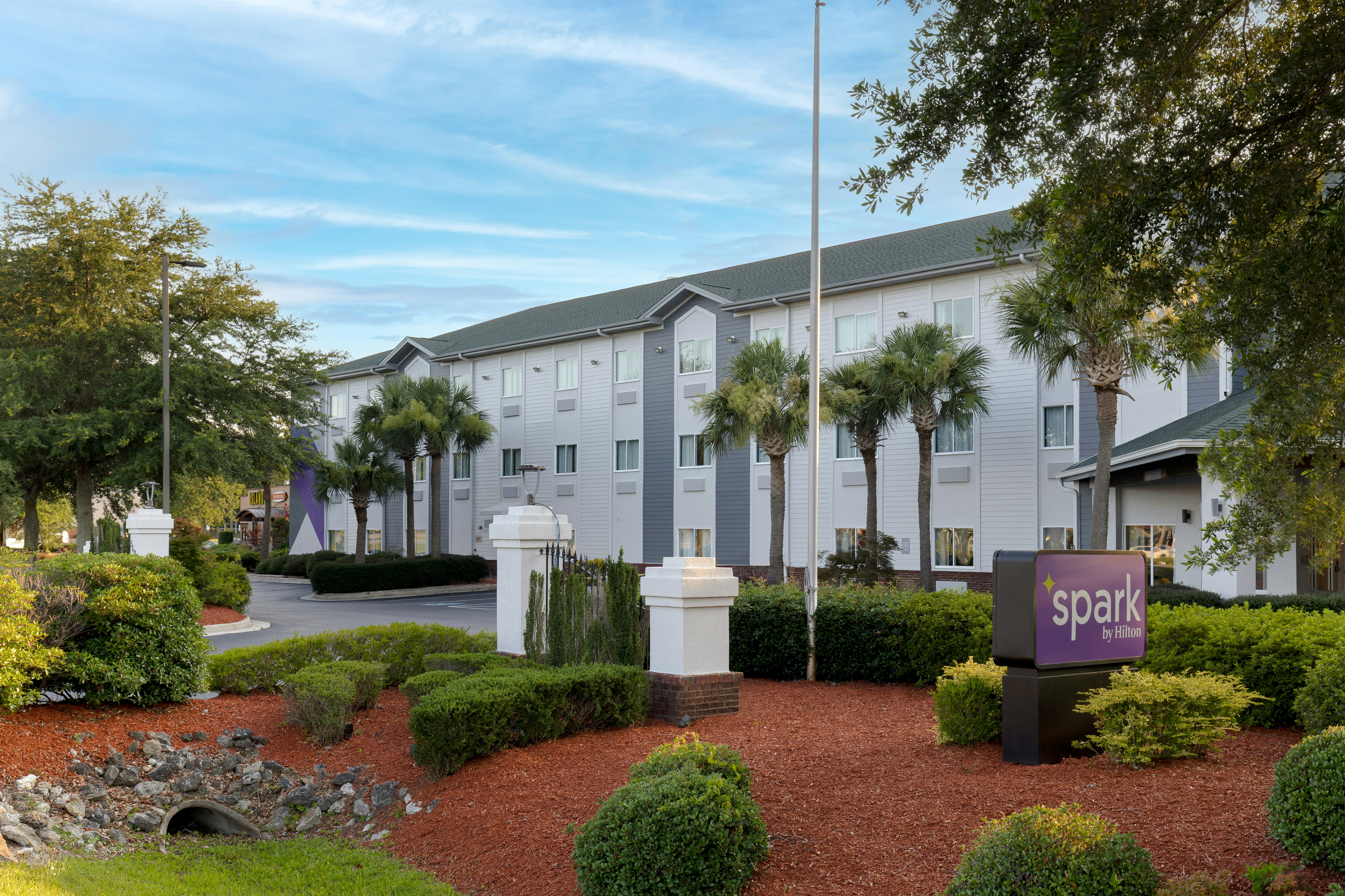Spark by Hilton Wilmington Carolina Beach Rd 20/21