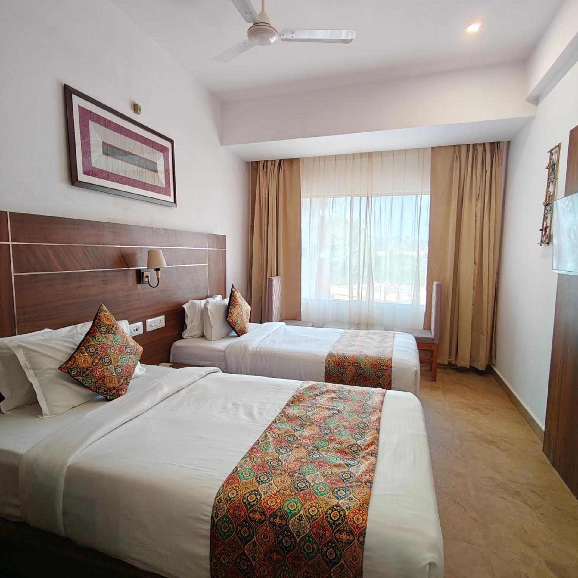 Amritara Ramila Kutir, Ayodhya 19/59
