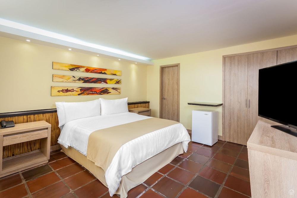 Ghl Relax Hotel El Puente 11/60
