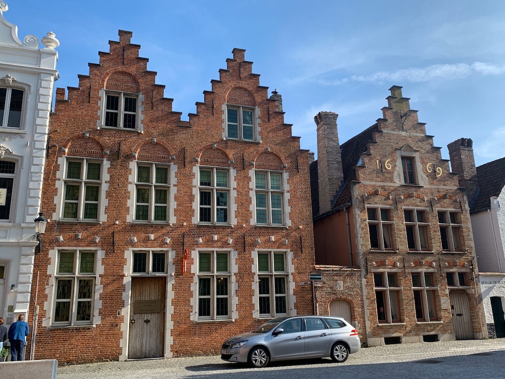 B And B Saint Sauveur Bruges 31/50