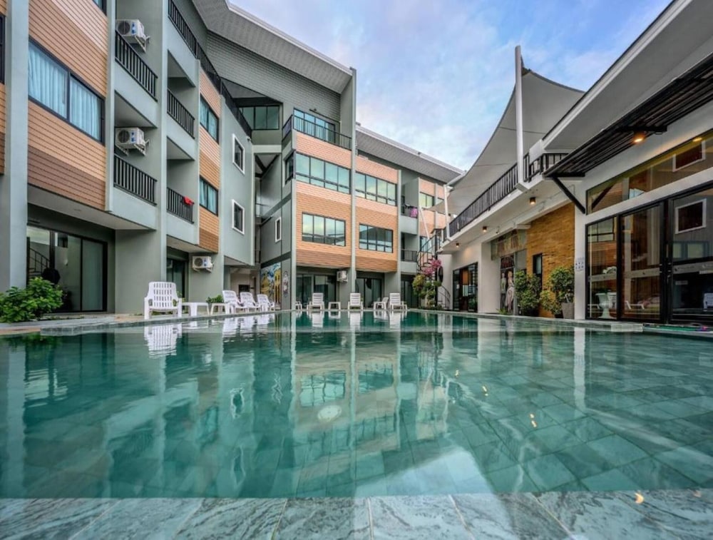 Phuket Airport Place 45/46
