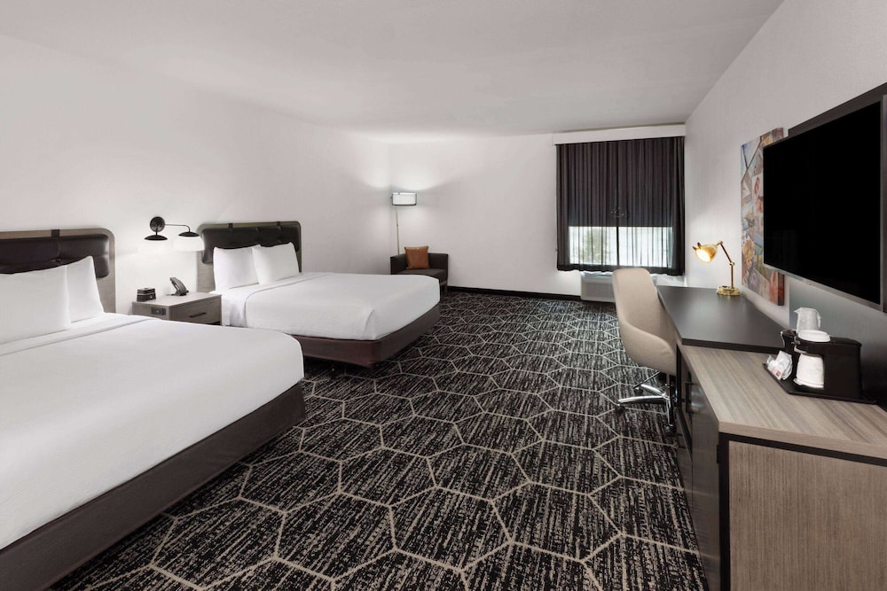 ROOM, 2 QUEEN BEDS, ACCESSIBLE