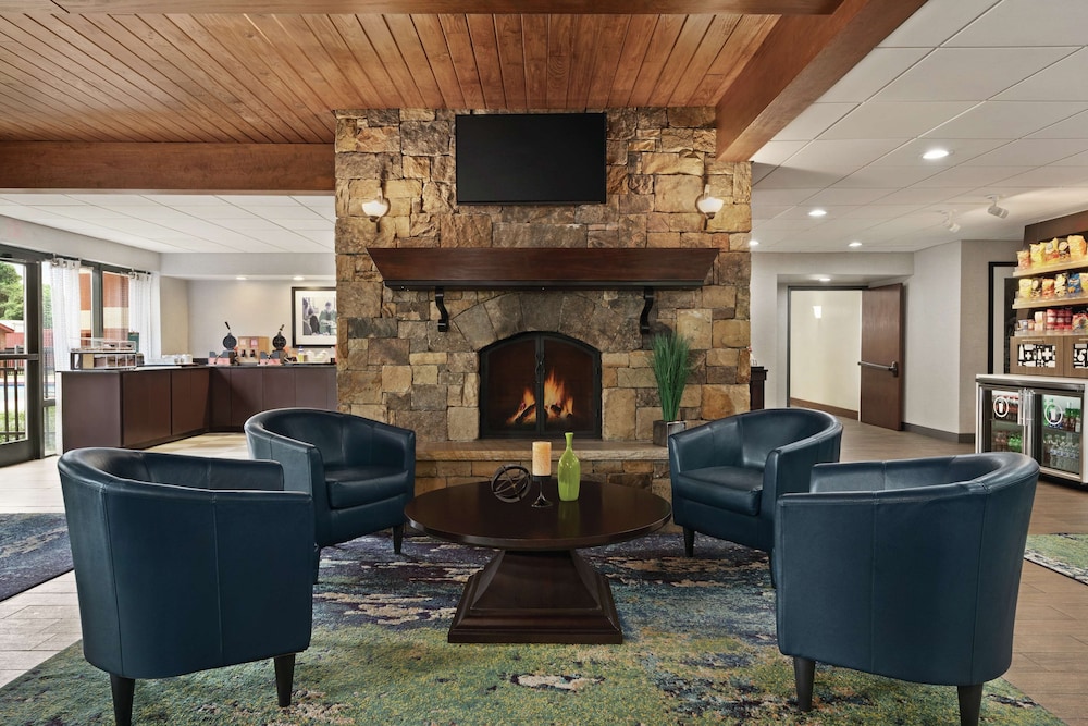 Hampton Inn Atlanta Stone Mountain 23/41