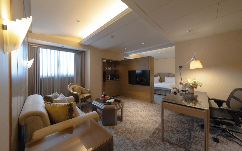 The Landis Taipei 43/71