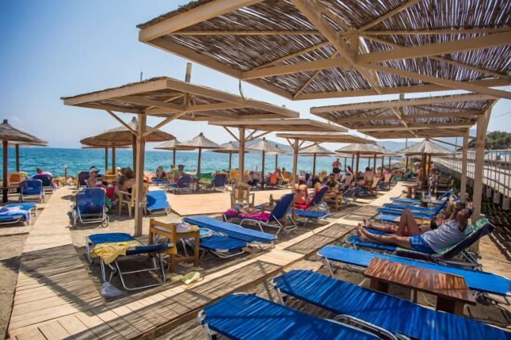 Kiani Akti Hotel 57/67