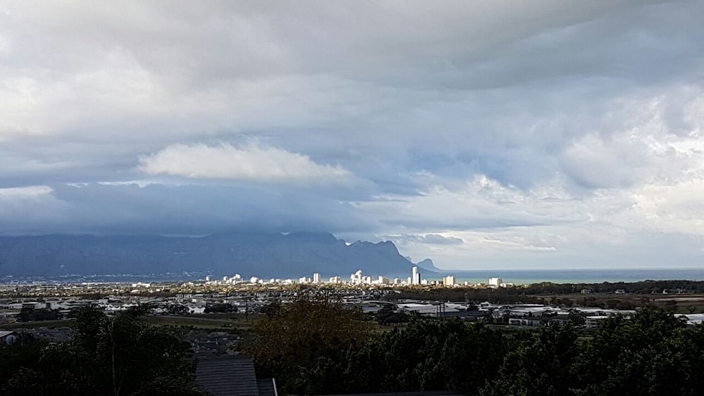 Bay View Somerset West 37/50
