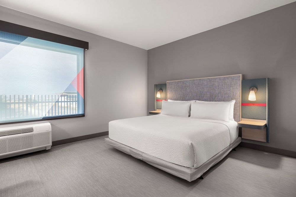 Room, King Bed, Accessible