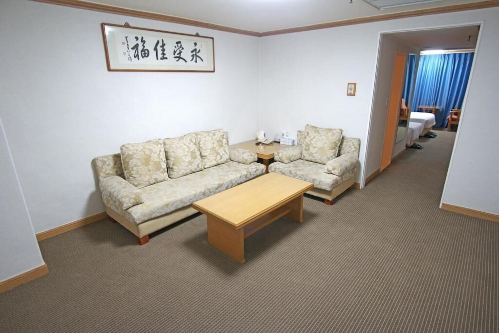 Busan Tourist Hotel 47/60