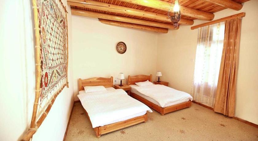 Lyabi House 6/16