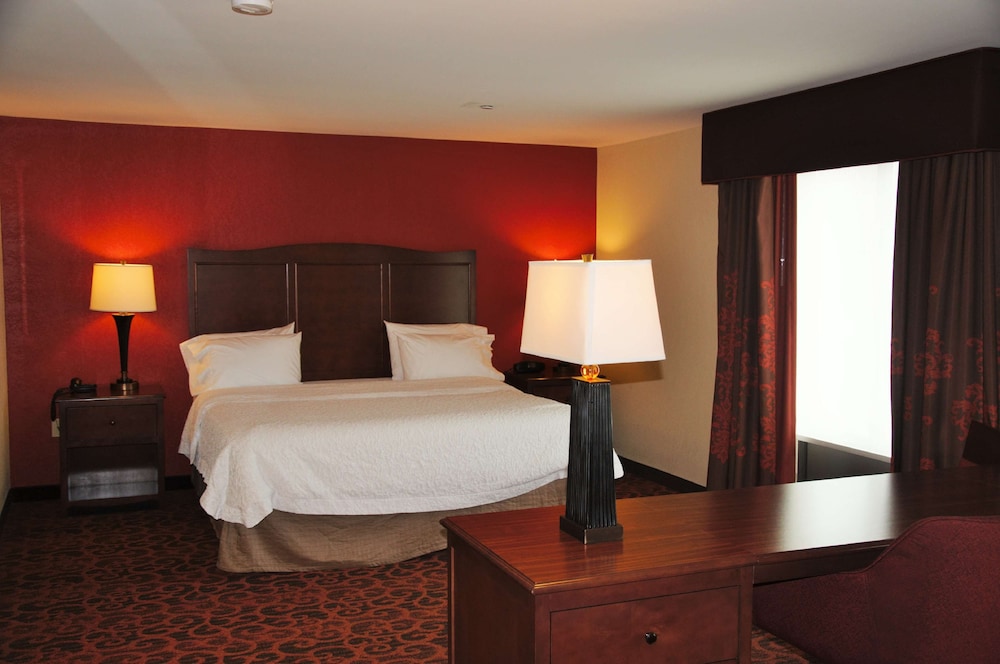 Hampton Inn And Suites Cincinnati Uptown University Area Oh 24/72