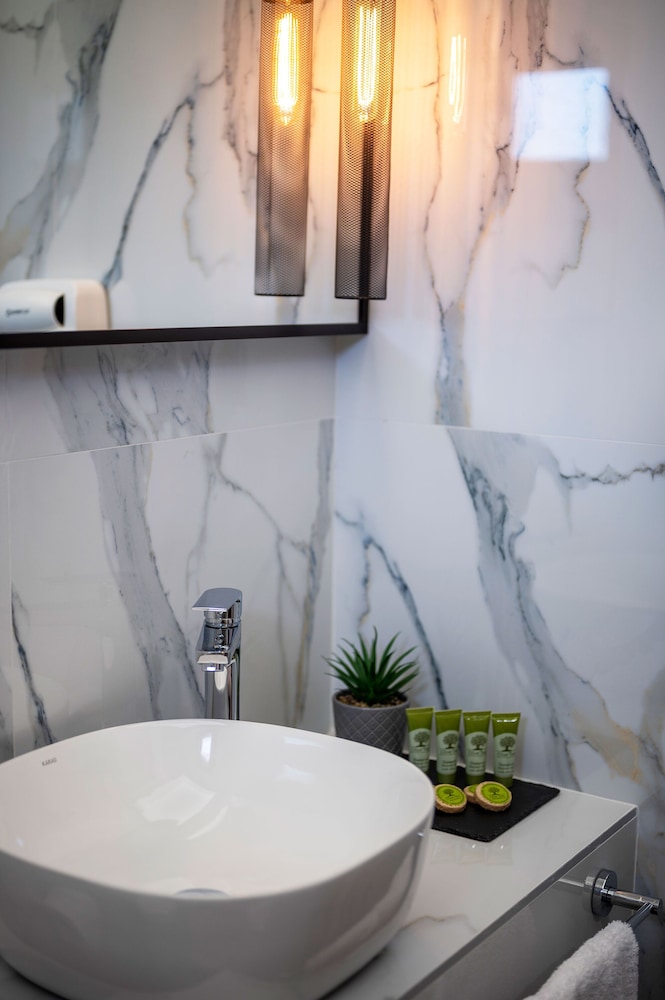 Agnantio Hotel & Spa 46/50