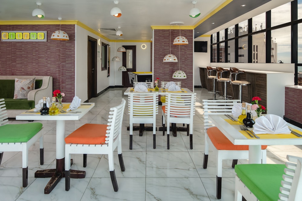 Golden Tulip Dar City Center 62/77