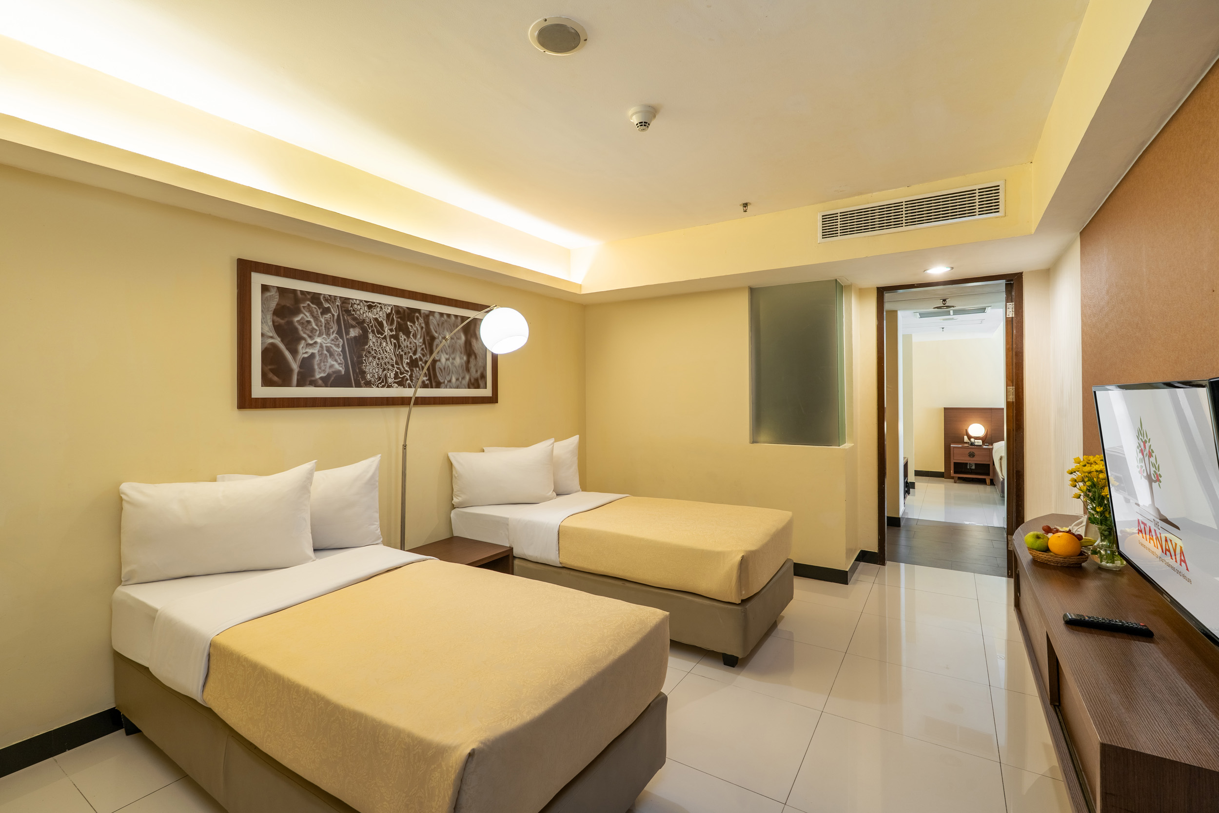 2 Bedrooms, Family, 2 Bathrooms، The Atanaya Hotel Bali 4/10