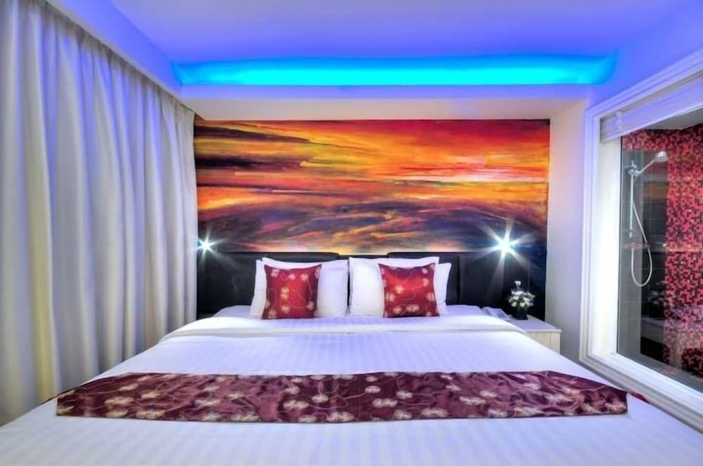 Skye Hotel Bangkok 21/58