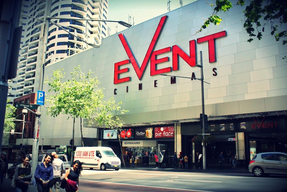 Sydney Backpackers 24/26