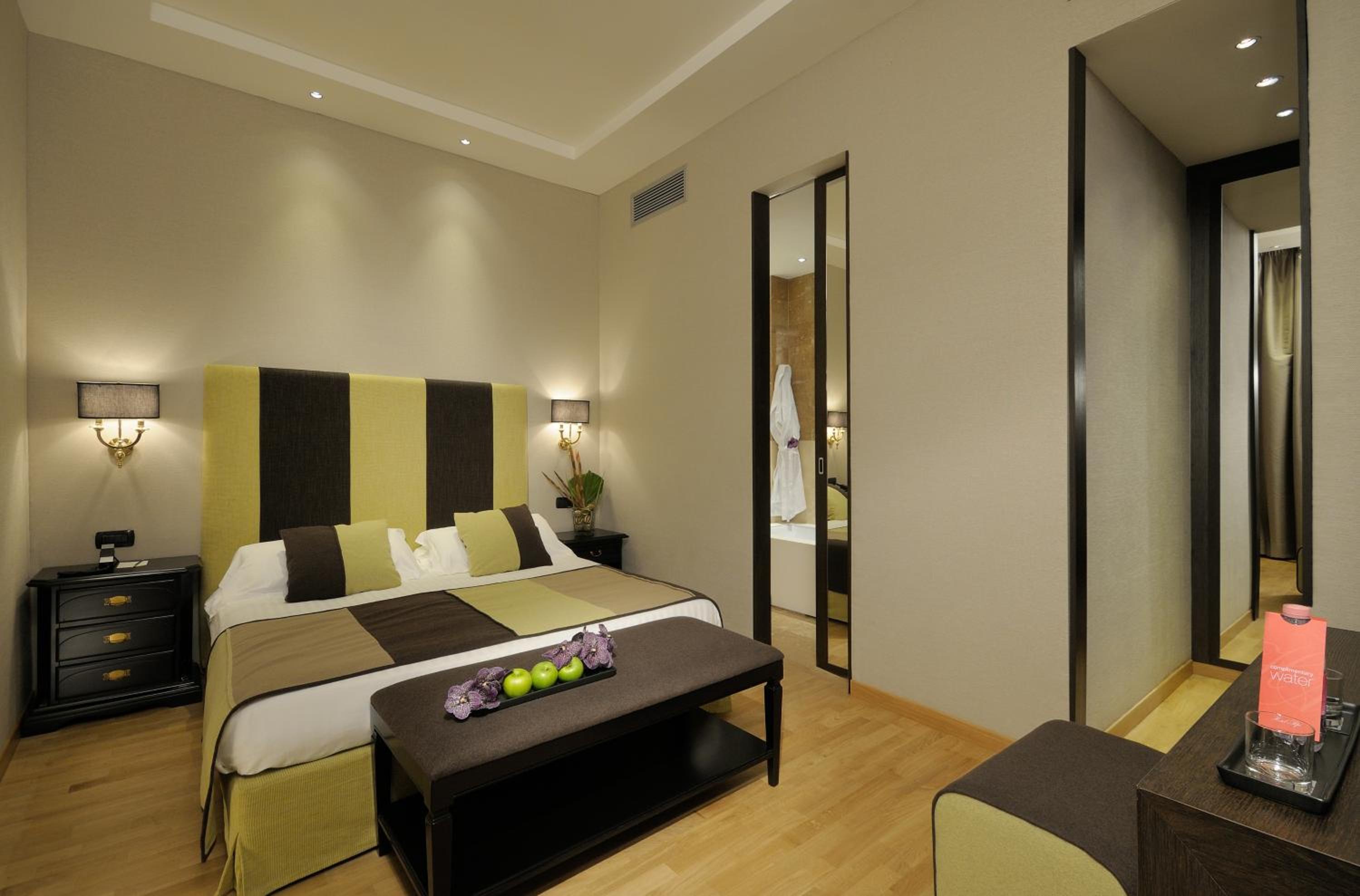 SUPERIOR, DOUBLE BED