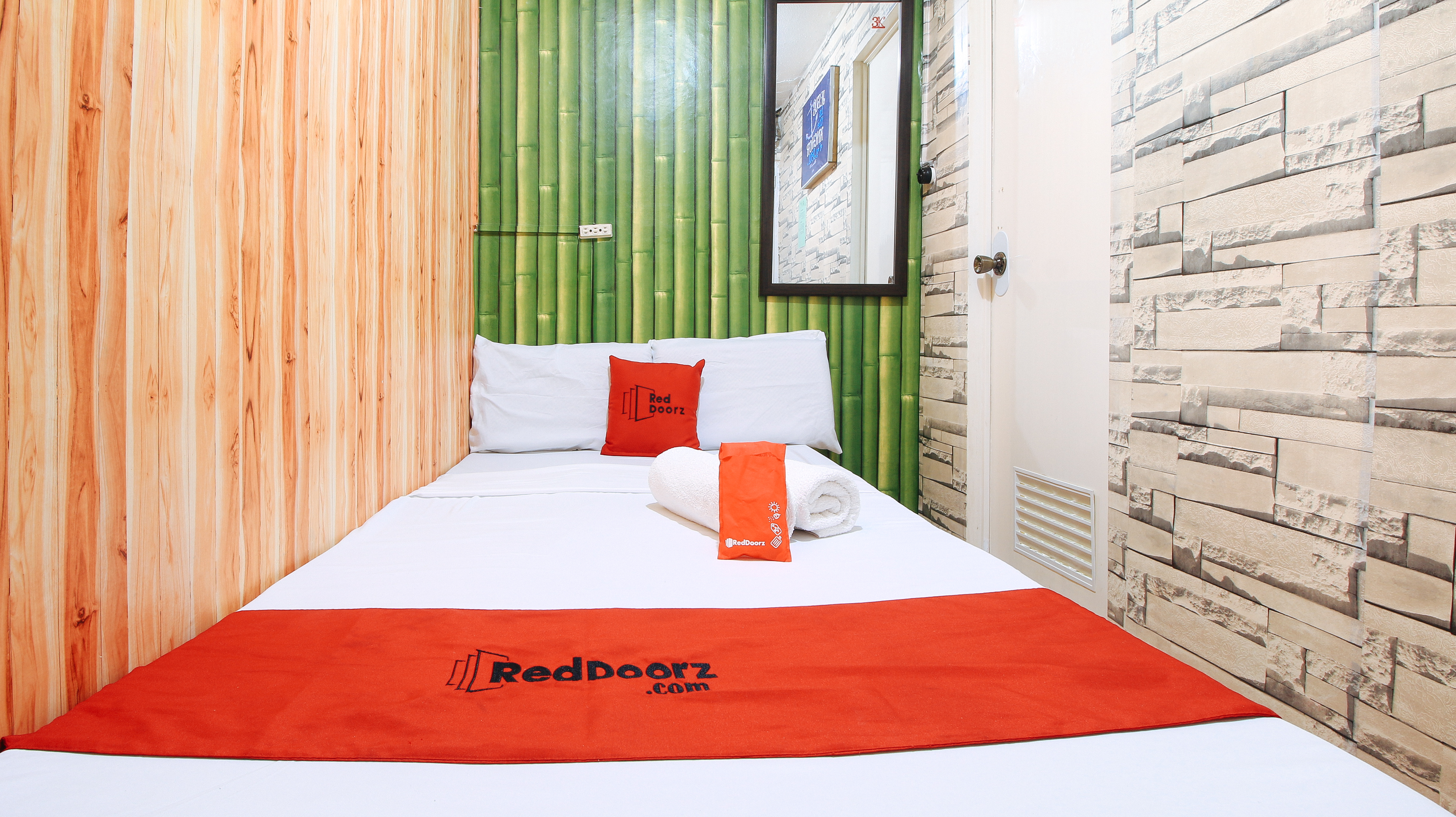 Reddoorz