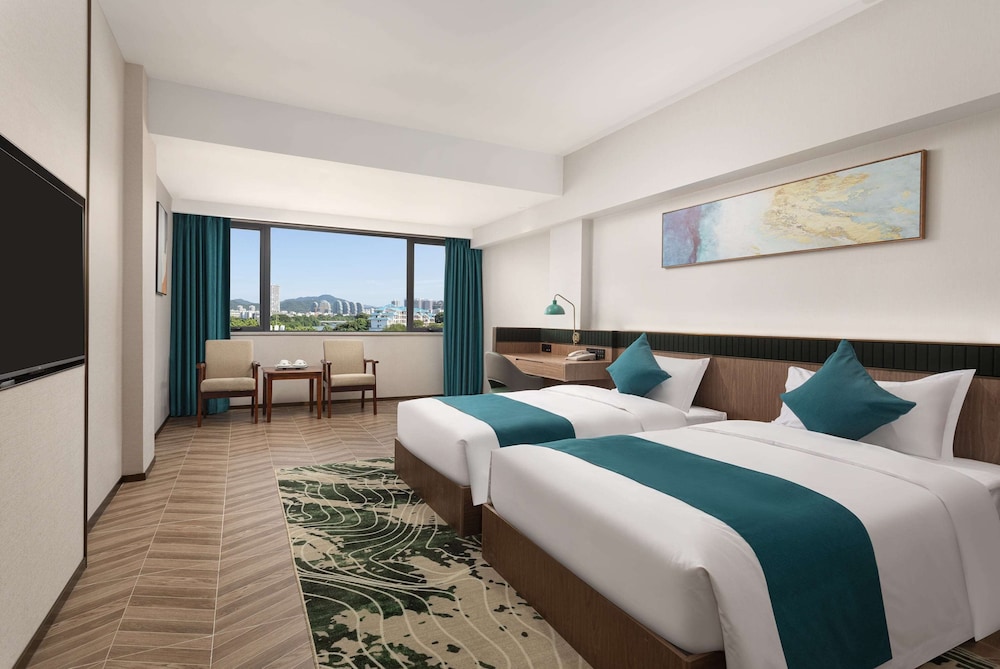 Days Inn by Wyndham Hainan Sanya Bay 17/33