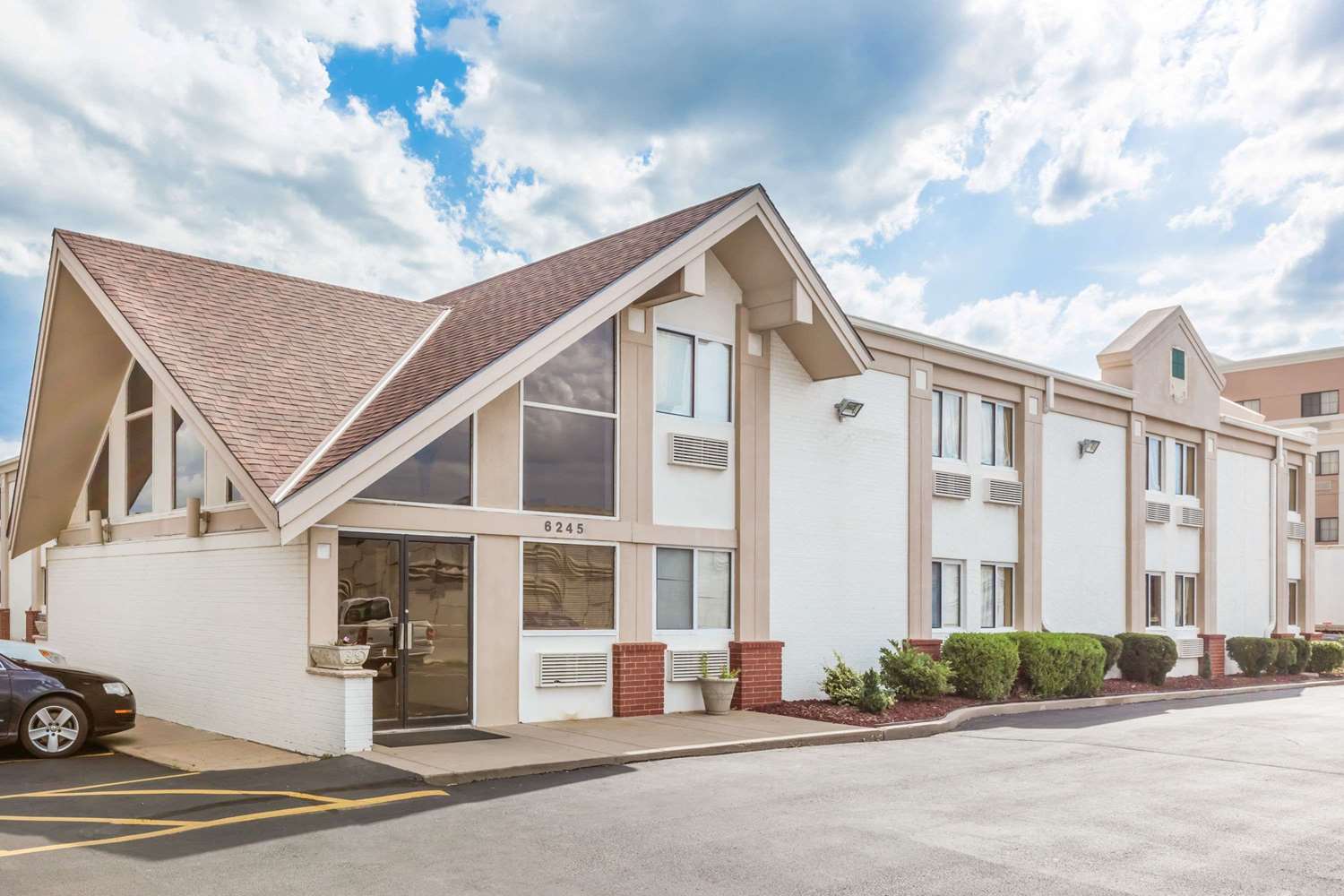 Super 8 by Wyndham Wichita Airport 43/47