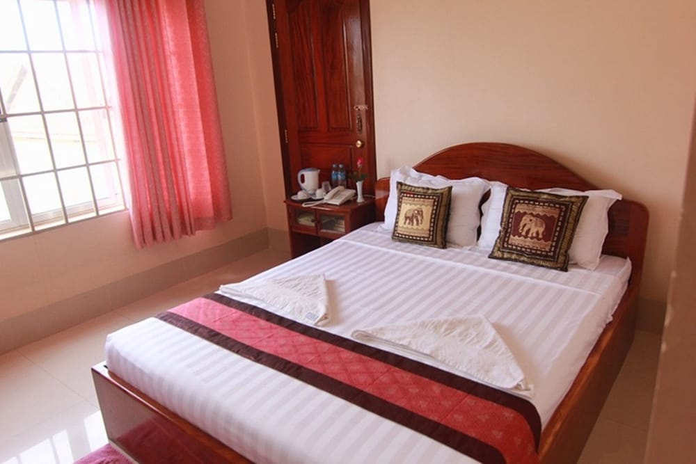 Siem Reap Riverside Hotel 11/67