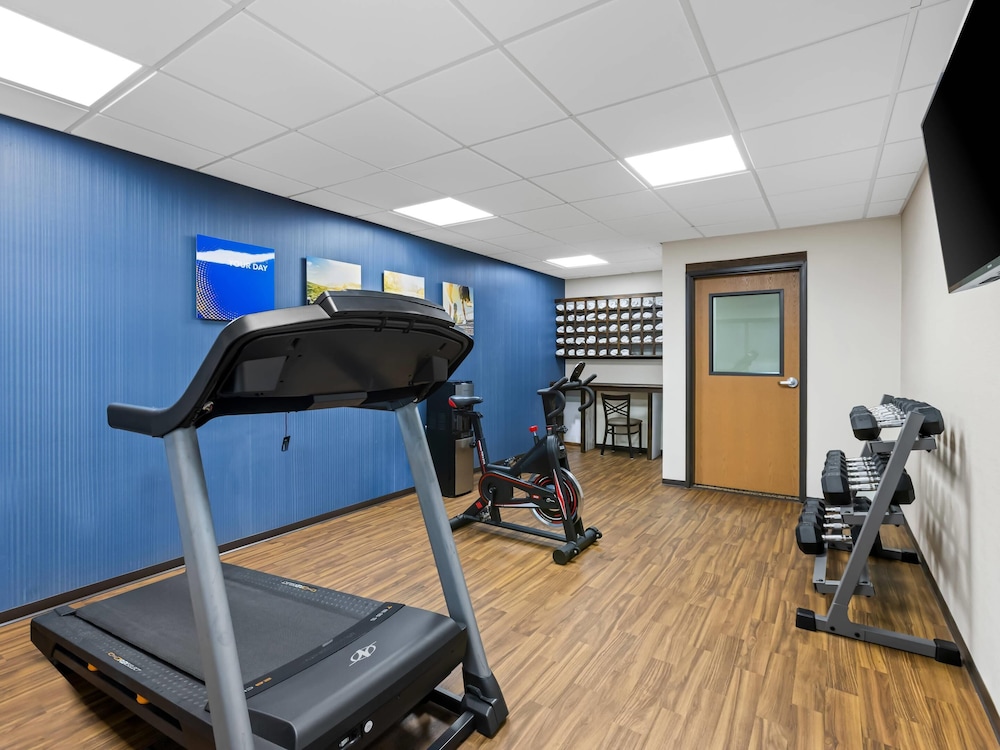 Comfort Inn and Suites Munising - Lakefront 24/49