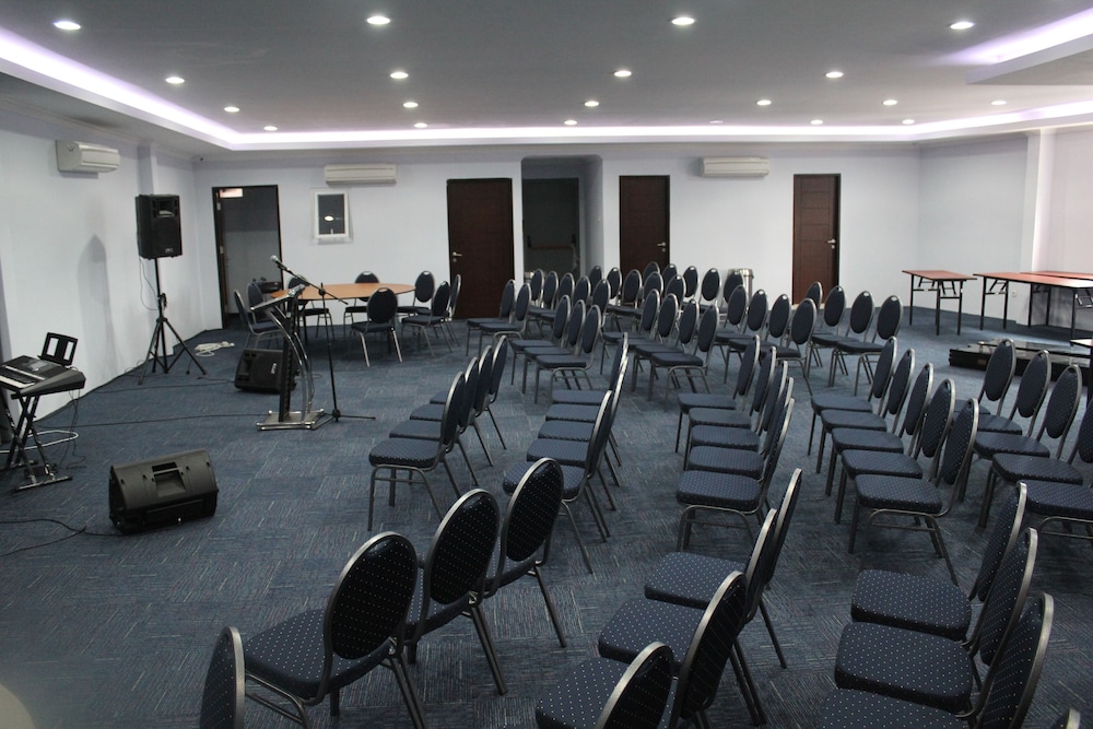 Fontana Hotel Jakarta 16/22