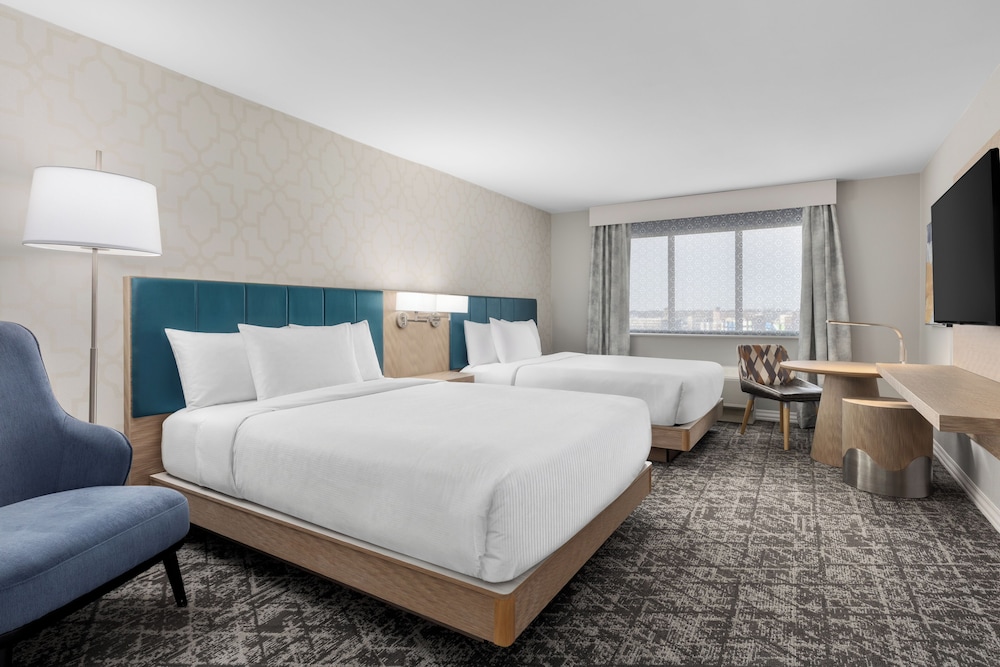 2 Rooms, Suite, 2 Queen Beds