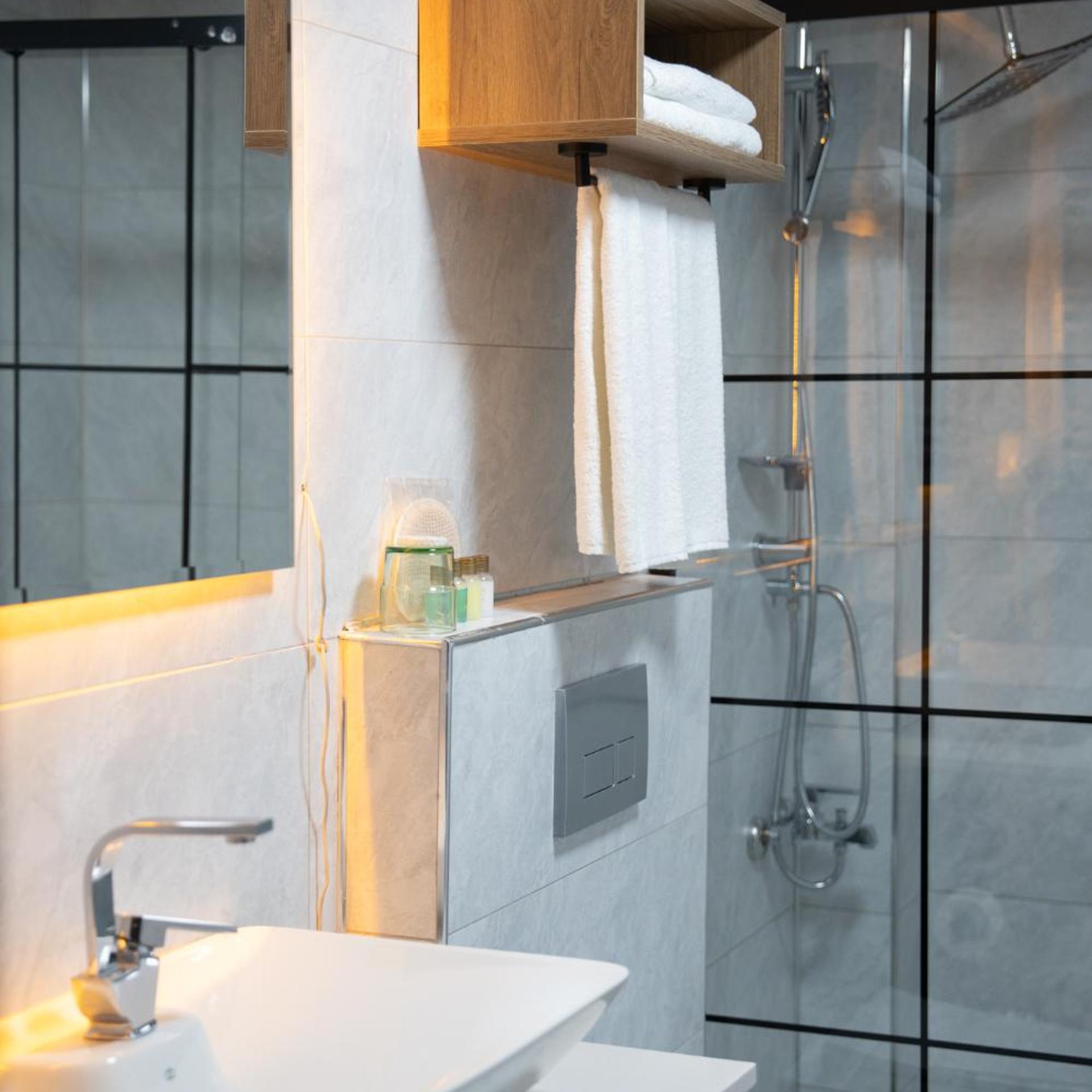 Lamore Otel 30/31