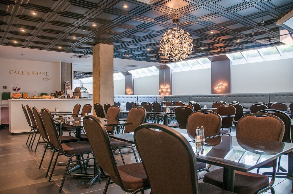 Lelux Hotel 38/52