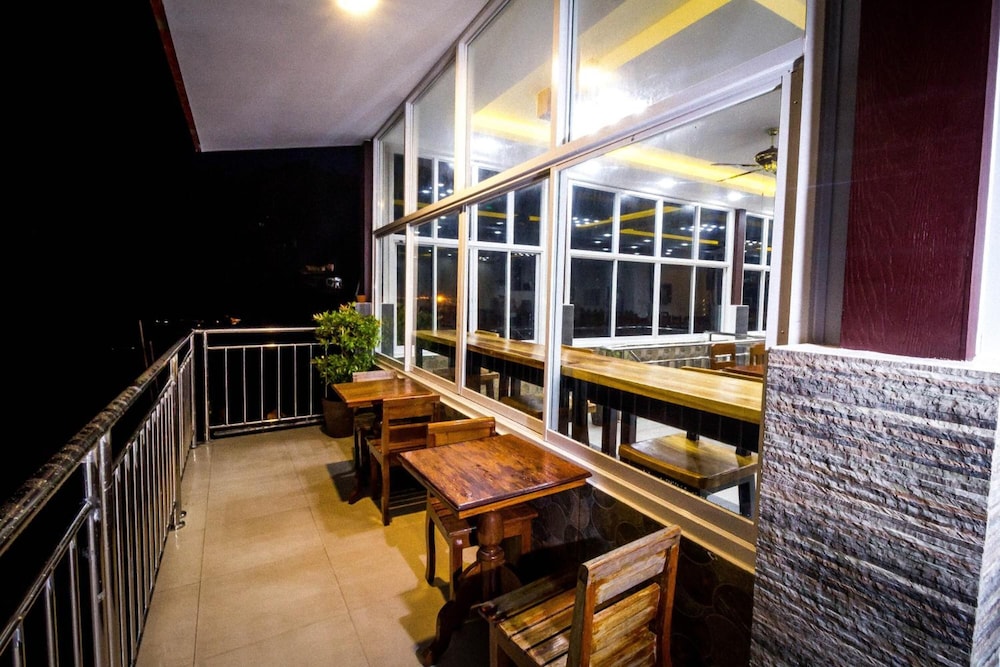 El Nido Royal Palm Inn 7/54