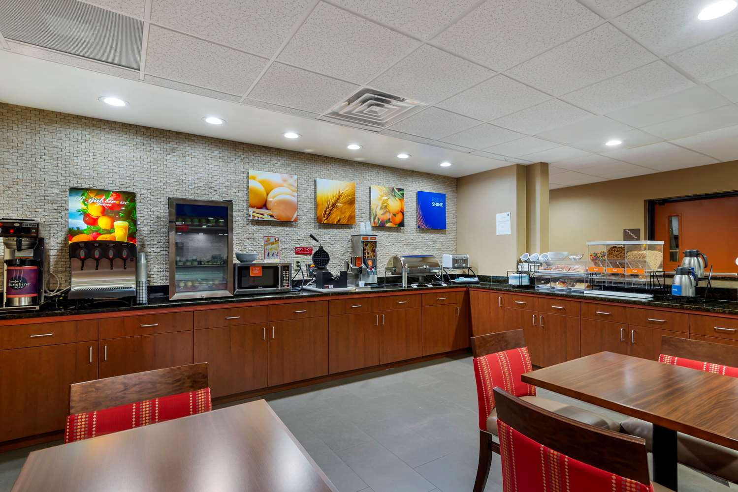 Comfort Inn & Suites Montgomery Eastchase 31/40